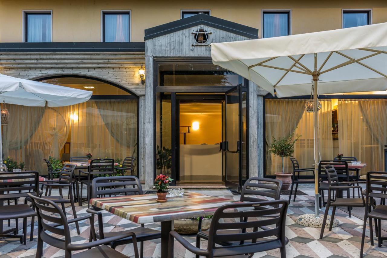 דוסובונו Hotel Postumia מראה חיצוני תמונה