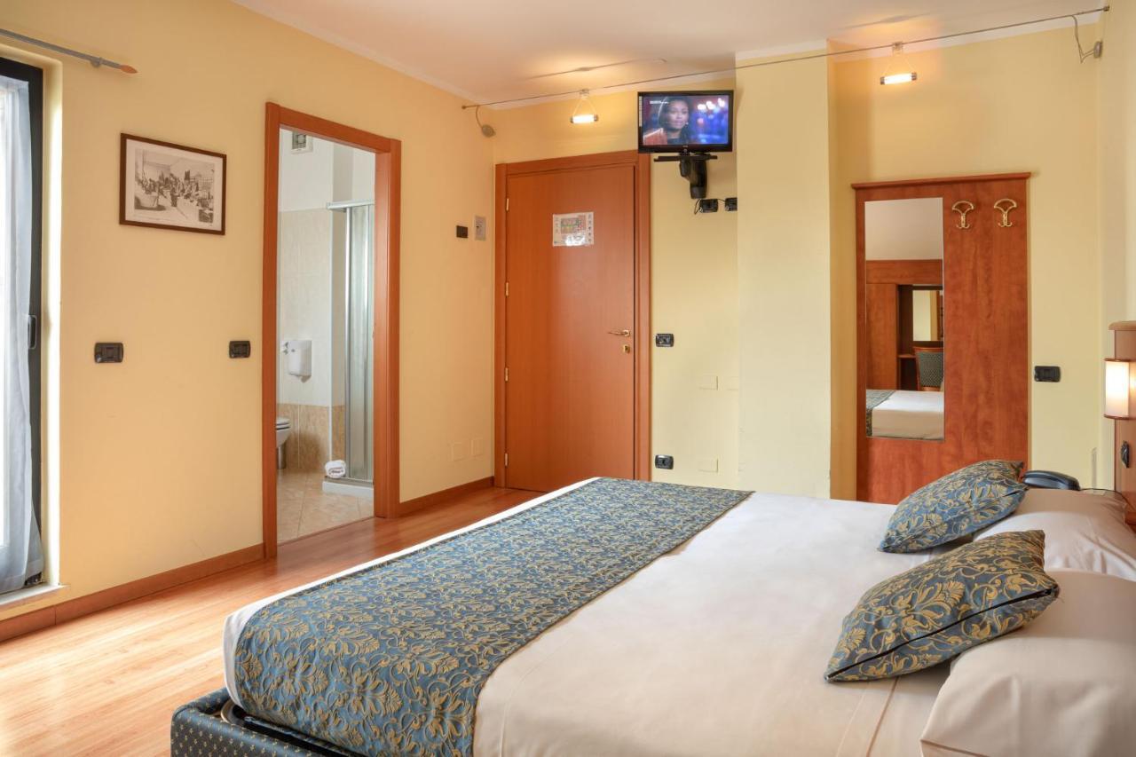 דוסובונו Hotel Postumia מראה חיצוני תמונה